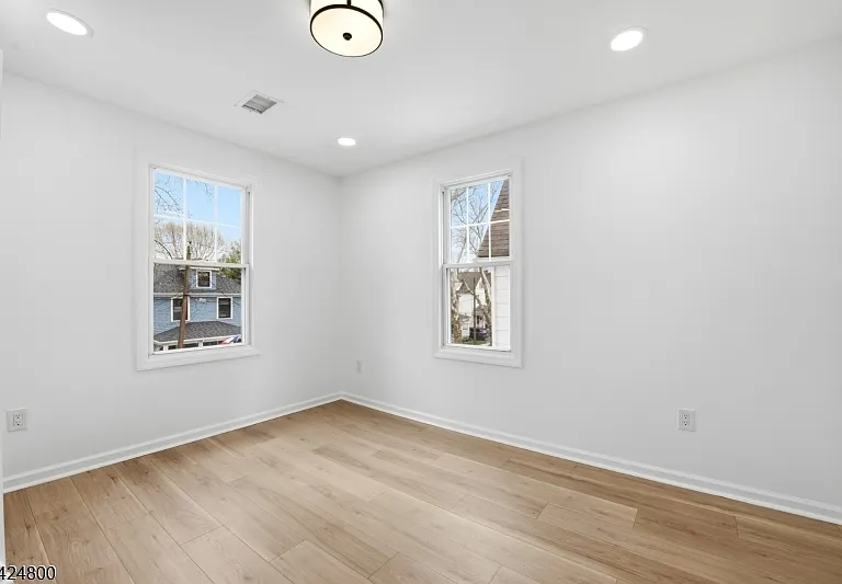 40 Edgewood Rd — Photo 14