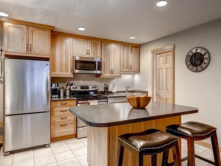 2025 Canyons Resort Dr #S2 — Photo 1