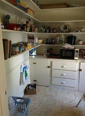 4th image of 121 Winslow Ave #1
