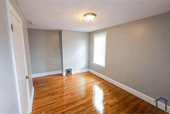4 Standard St #2 — Photo 9
