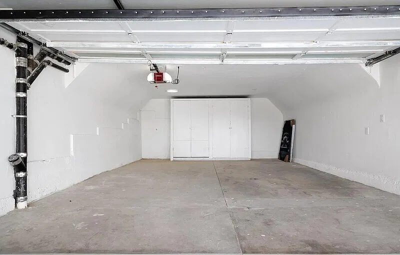 1 bed, 1.0 bath, 800 sqft, $4,000 — Photo 1