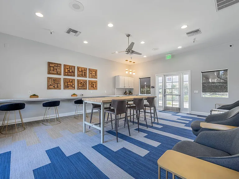 Berkdale Apartments — Photo 29