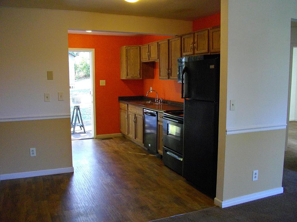 Mcrowave, Stove ,Refridge Washer &Dryer