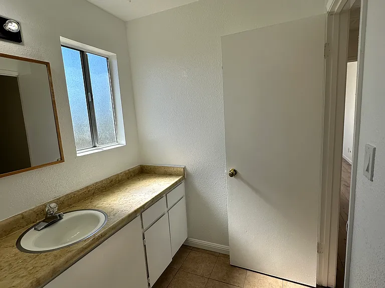 1750 Askren Ct — Photo 17