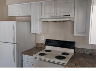 8713 Fancy Finch Dr, Tampa, FL 33614