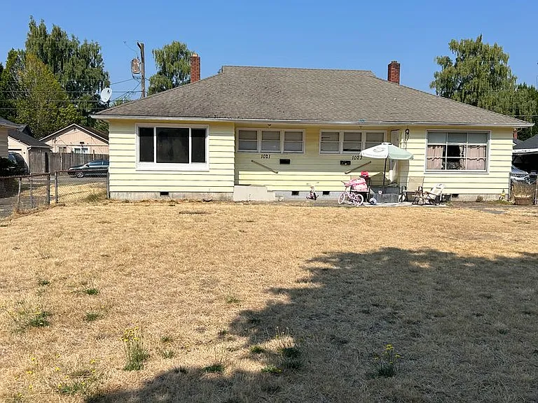 1021-1023 17th Ave — Photo 14