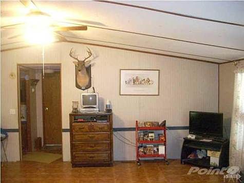 5th image of 4405 Basswood St