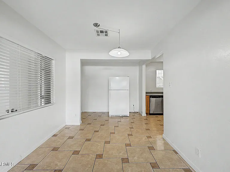 7008 N 12th St — Photo 7