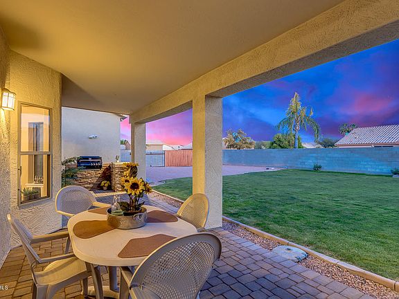 3rd image of 9213 W Avenida Del Sol