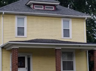 618 S 7th St, Ironton, OH 45638