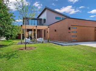 7518 Roper St, Dallas, TX 75209