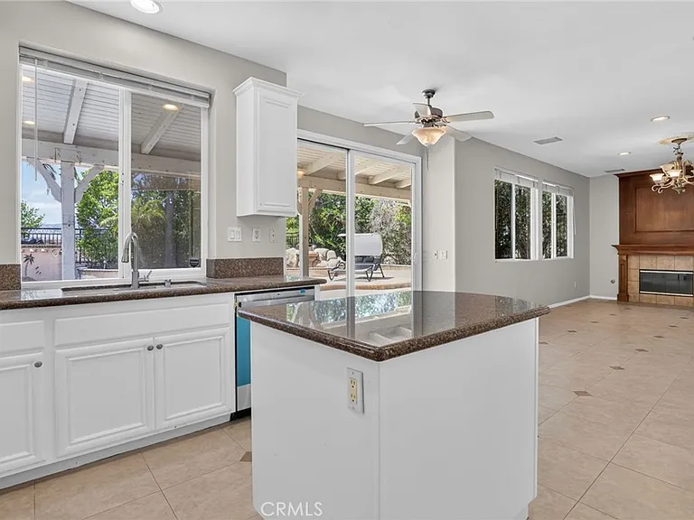 11217 Ravenna Ln — Photo 33