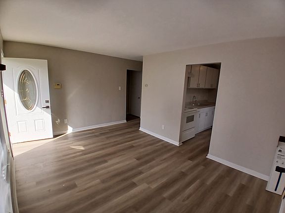 3rd image of 814 Pensacola Ave