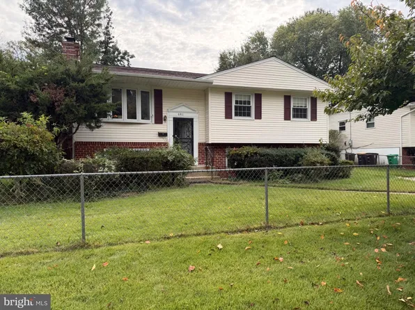 6911 Canyon Dr, Capitol Heights, MD 20743