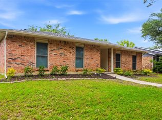 1811 Addington Dr, Carrollton, TX 75007