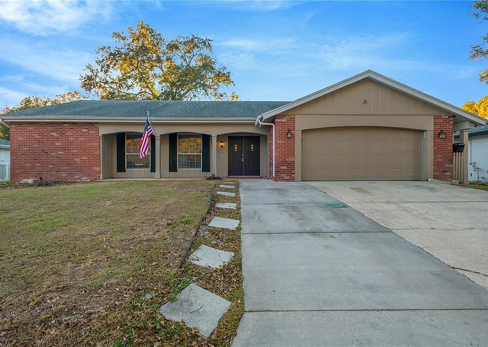 1st image of 13005 Willoughby Ln