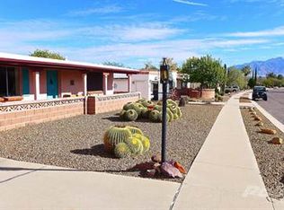 209 E La Huerta, Green Valley, AZ 85614