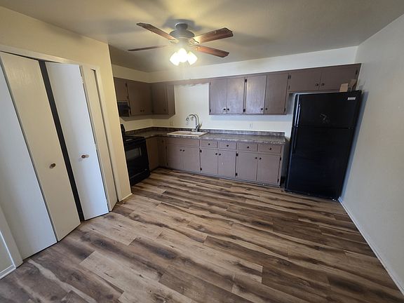 2nd image of 3209 Stanford Ln #6