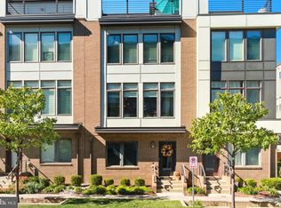 16045 Bowery St, Rockville, MD 20855