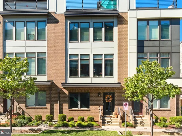 16045 Bowery St, Rockville, MD 20855