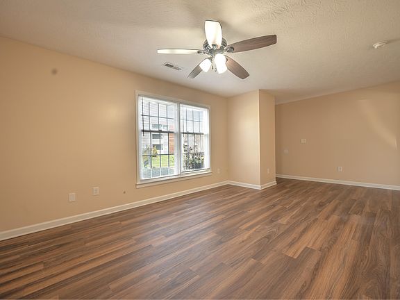 5th image of 3106 Kirklevington Dr