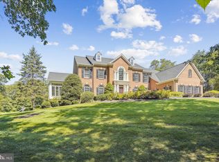 15022 Starry Night Ln, Centreville, VA 20120