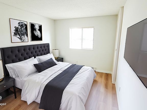 5th image of 2525 Hill Tout St #505784