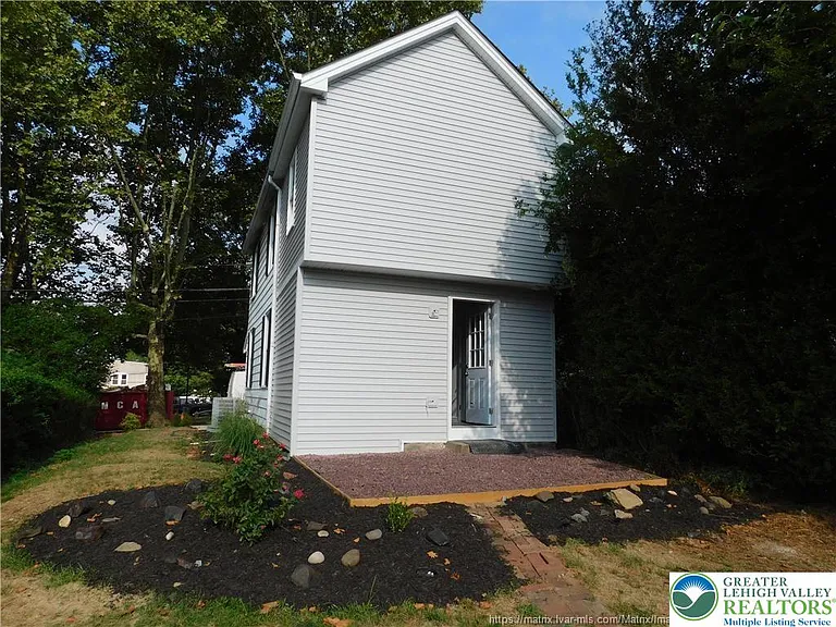 1414 Iron St — Photo 4