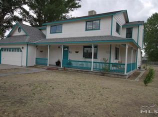 27 Cherry Ln, Yerington, NV 89447
