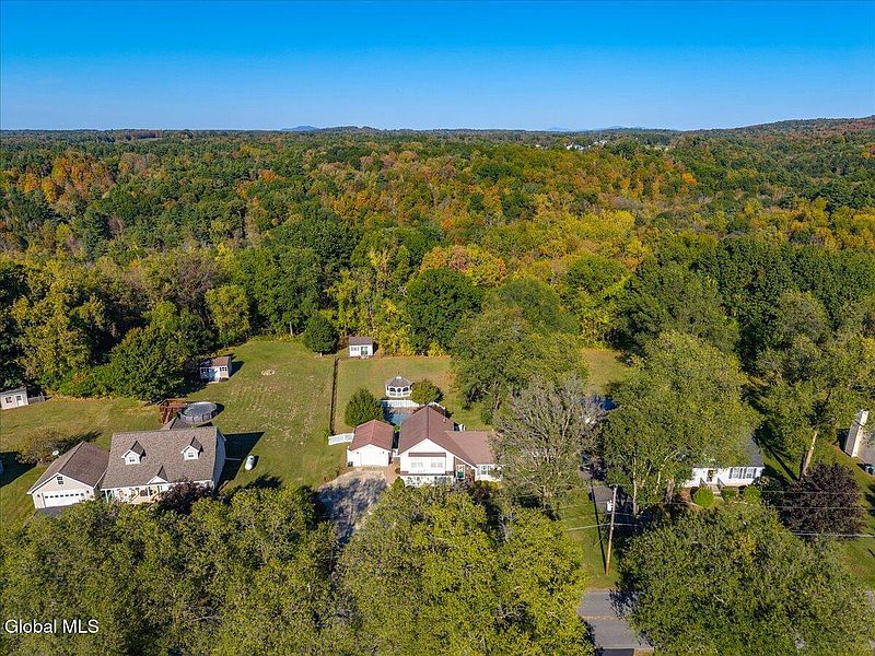 2nd image of 106 Calhoun Drive