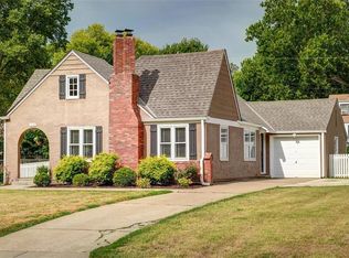 5132 Birch St, Roeland Park, KS 66205
