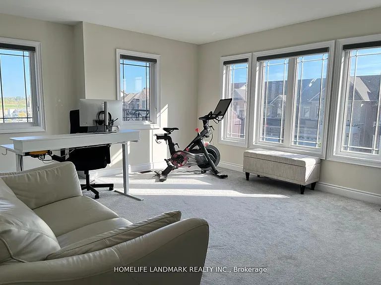 43 Lorne Thomas Pl — Photo 14