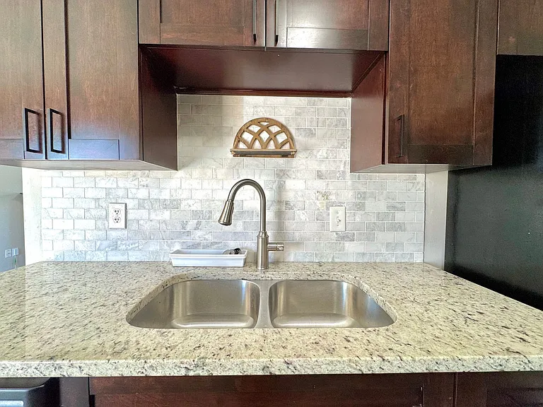 1037 Still Harbor Cir — Photo 5