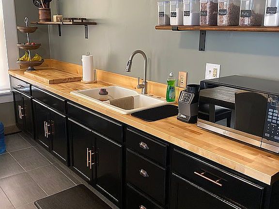 Extra Large 18 x 18 Kitchen 