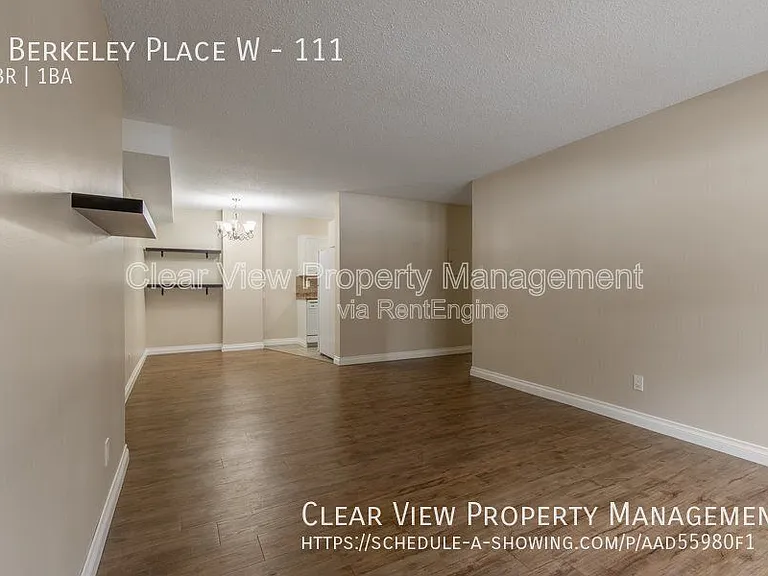 5 Berkeley Pl W #111 — Photo 16