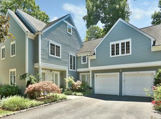 11 Deer Rdg, Millwood, NY 10546