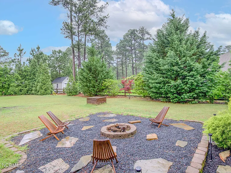 237 Rothbury Dr — Photo 53