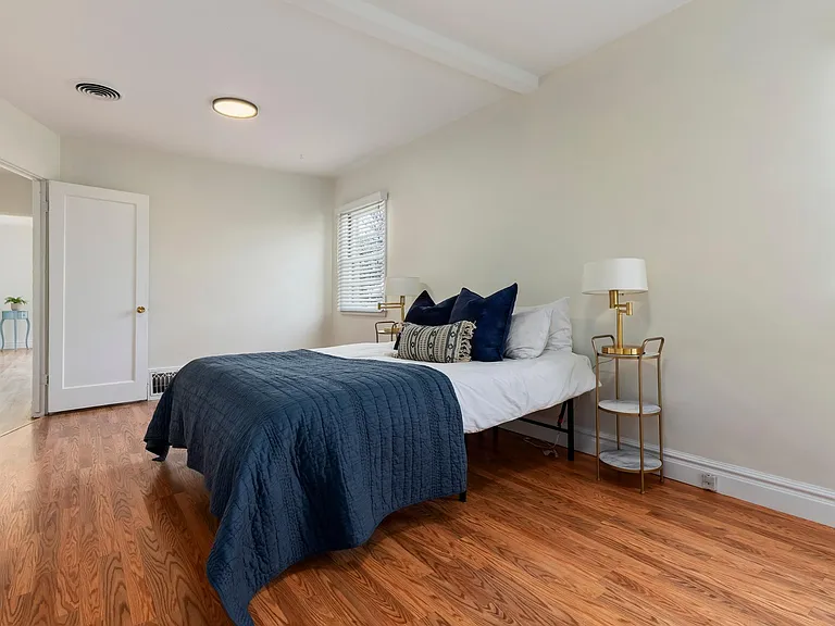 1465 E Redondo Ave S — Photo 8