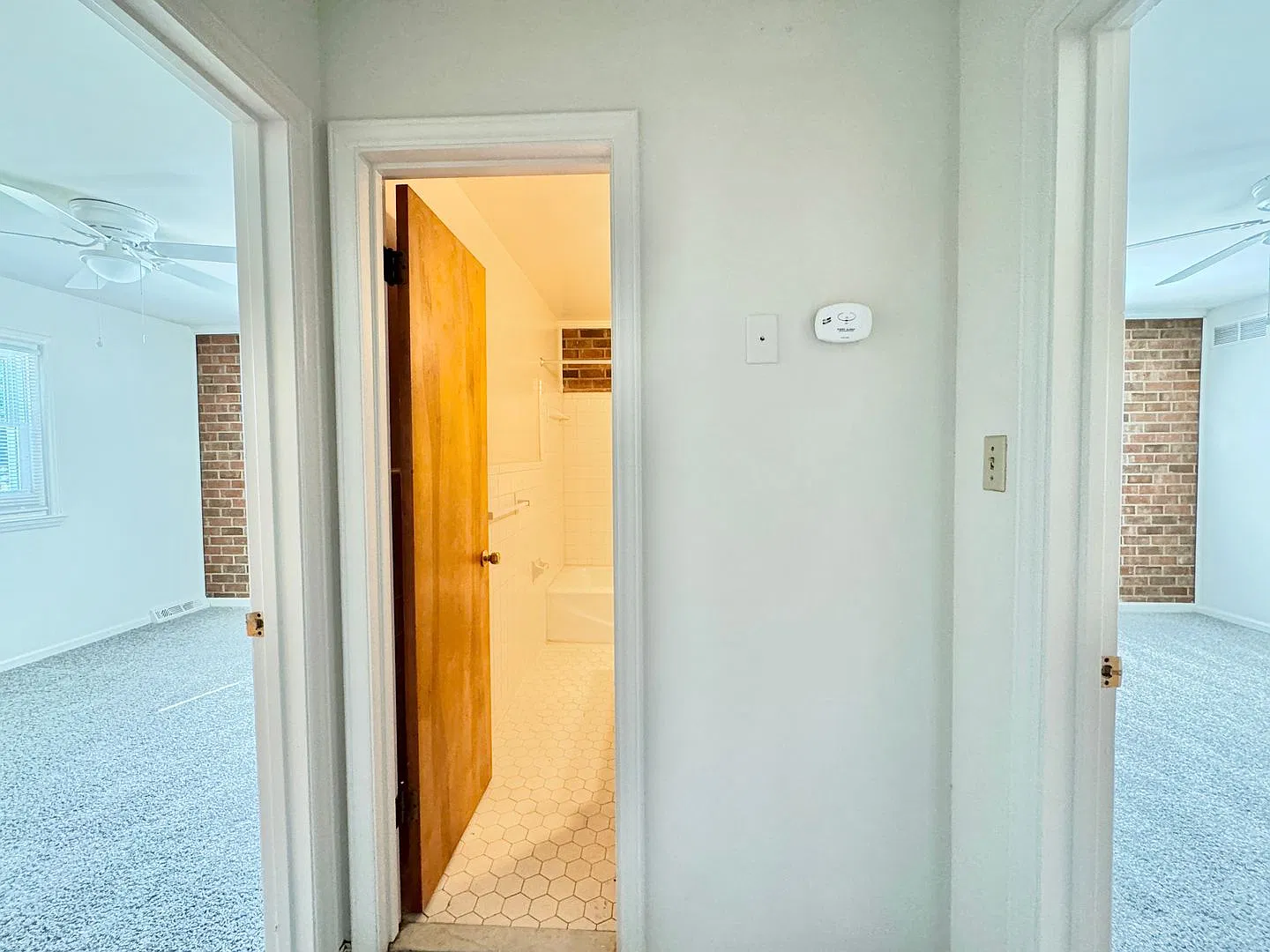 Adorable 2 Bedroom Convenient to I-29, Shopping & More! - Fall Move in Special! — Photo 4
