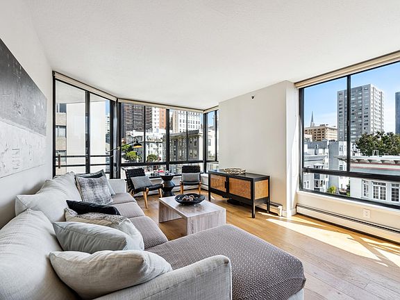2nd image of 900 Bush St APT 720