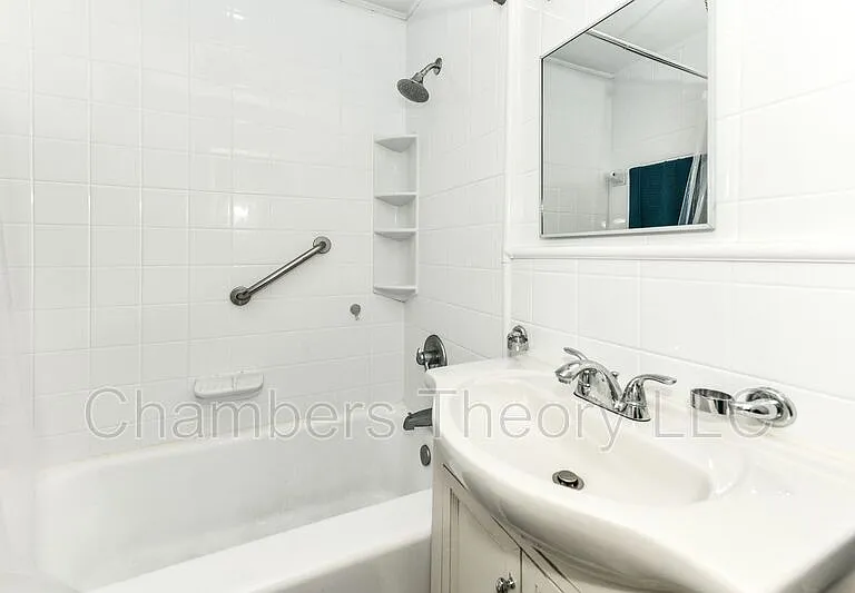 2230 Observatory Pl NW — Photo 14