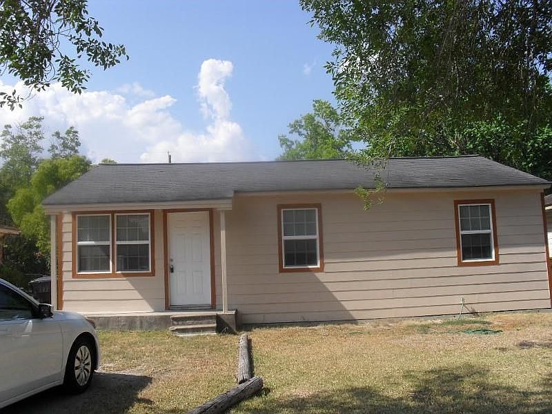 1st image of 1005 Avenue N