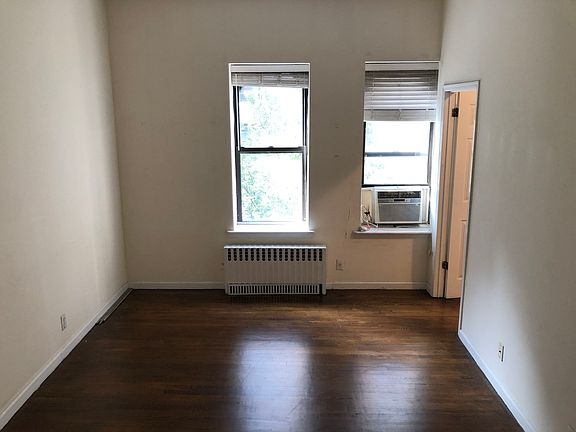 3rd image of 321 W 82nd St APT 7