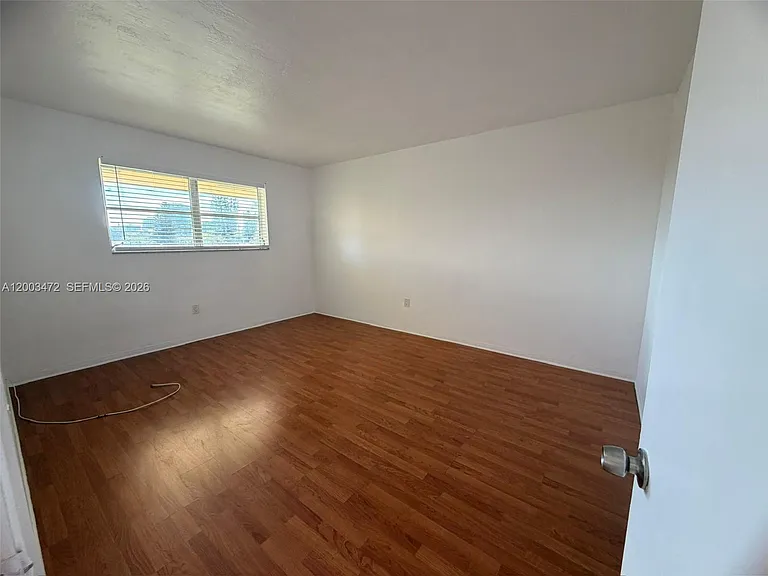 20200 NE 27th Ct #35 — Photo 9