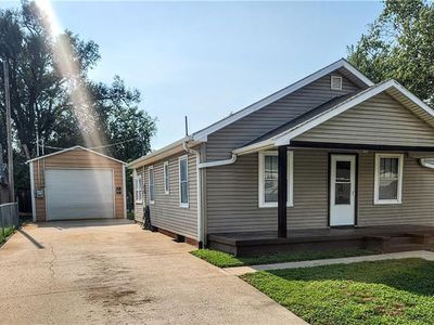 6810 Carnegie St, Saint Joseph, MO, 64504