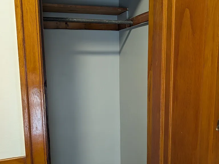 7041 W Addison St #2R — Photo 20
