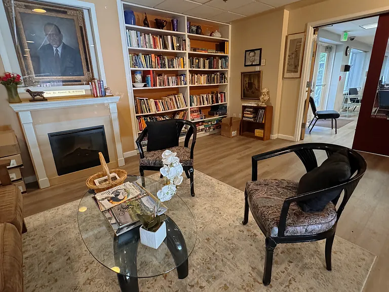 McKinney Manor — Photo 13