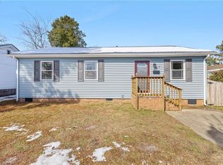 7 Gillis Rd, Portsmouth, VA 23702