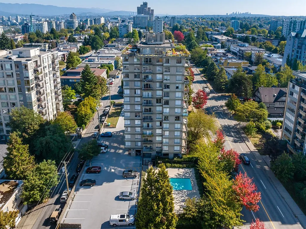 Skyline — Photo 2