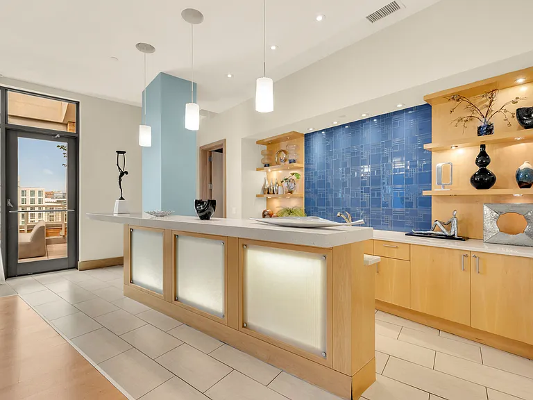 475 K St NW #1123 — Photo 34